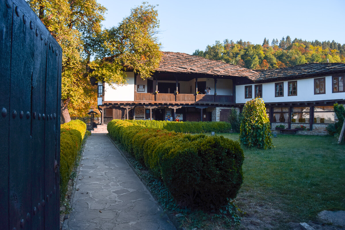 Daskalov House